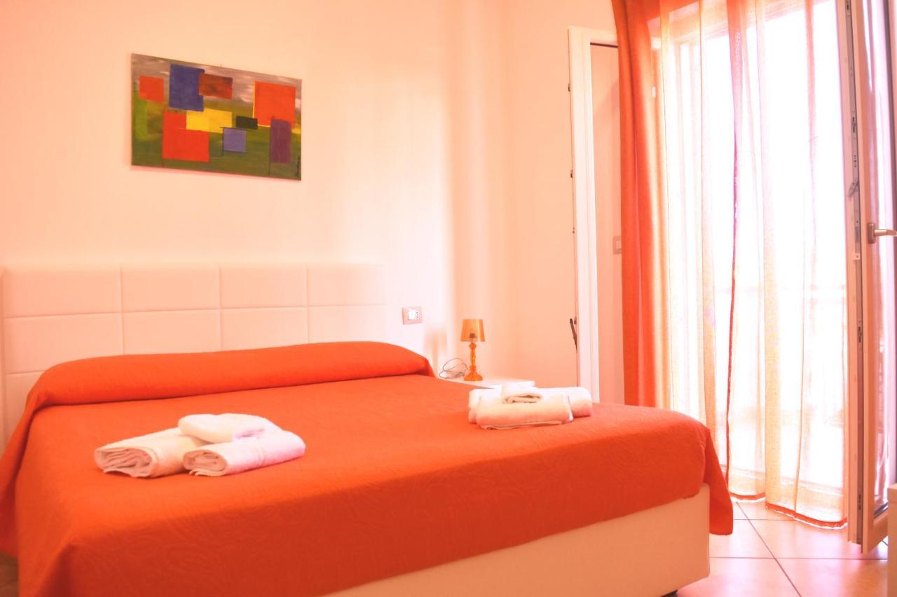 Bed & Breakfast Domus Pepe Scalea Dış mekan fotoğraf