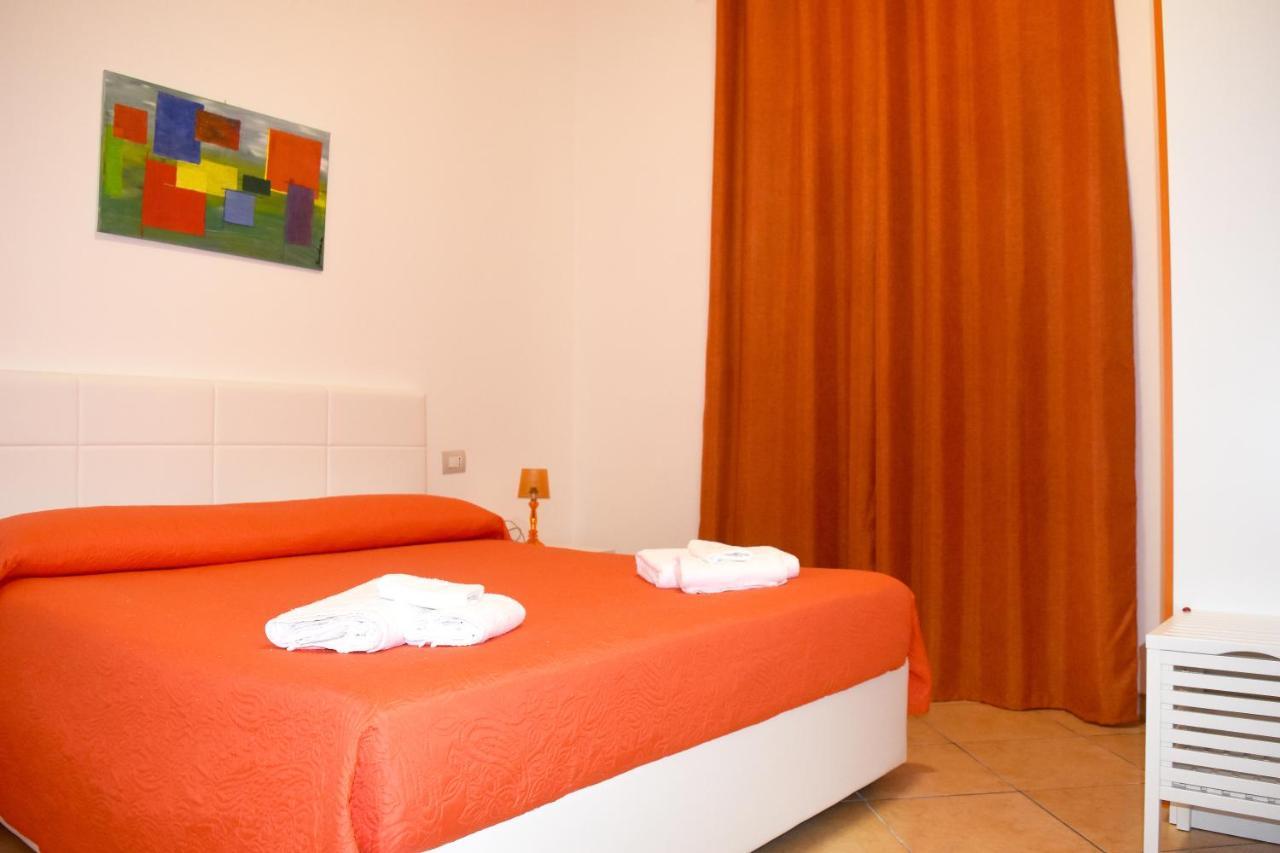 Bed & Breakfast Domus Pepe Scalea Dış mekan fotoğraf
