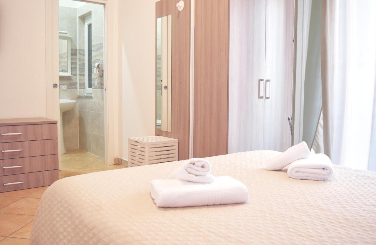 Bed & Breakfast Domus Pepe Scalea Dış mekan fotoğraf