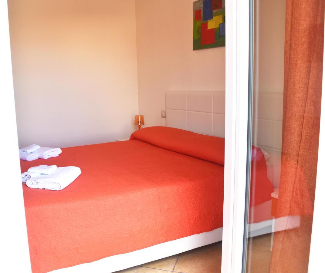 Bed & Breakfast Domus Pepe Scalea Dış mekan fotoğraf